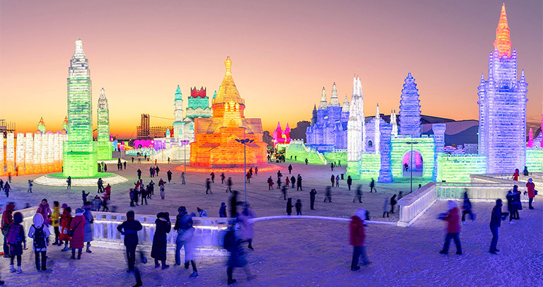 Harbin Ice and Snow World- Isang Makulay na Yelo Disneyland