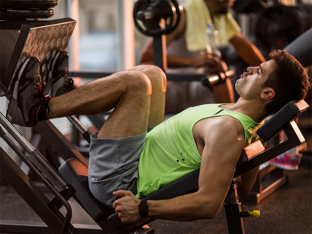Leg Curl vs Leg Press: Alin ang mas mahusay para sa iyong pag -eehersisyo sa binti?