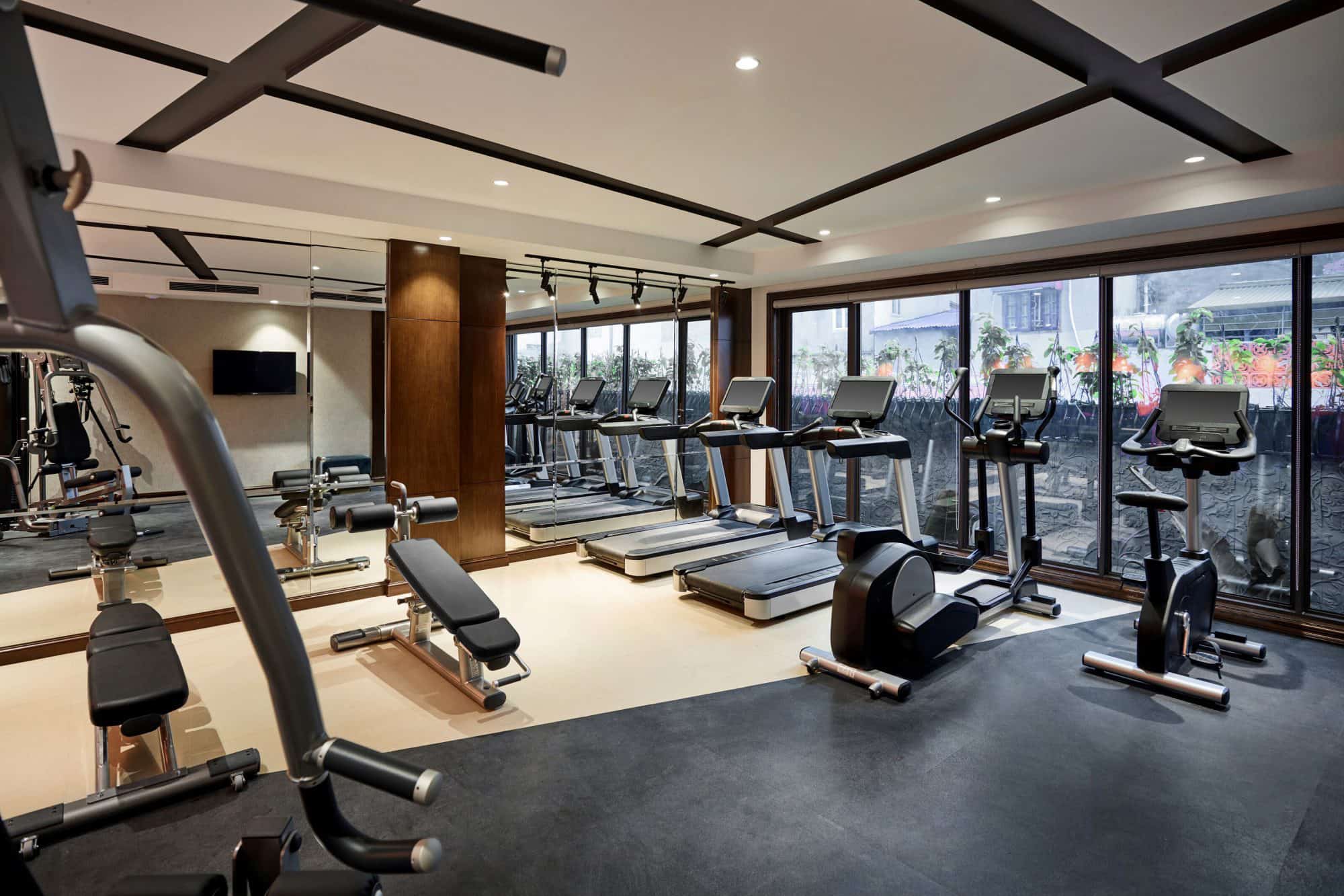 Paano Pumili ng Commercial Fitness Equipment?