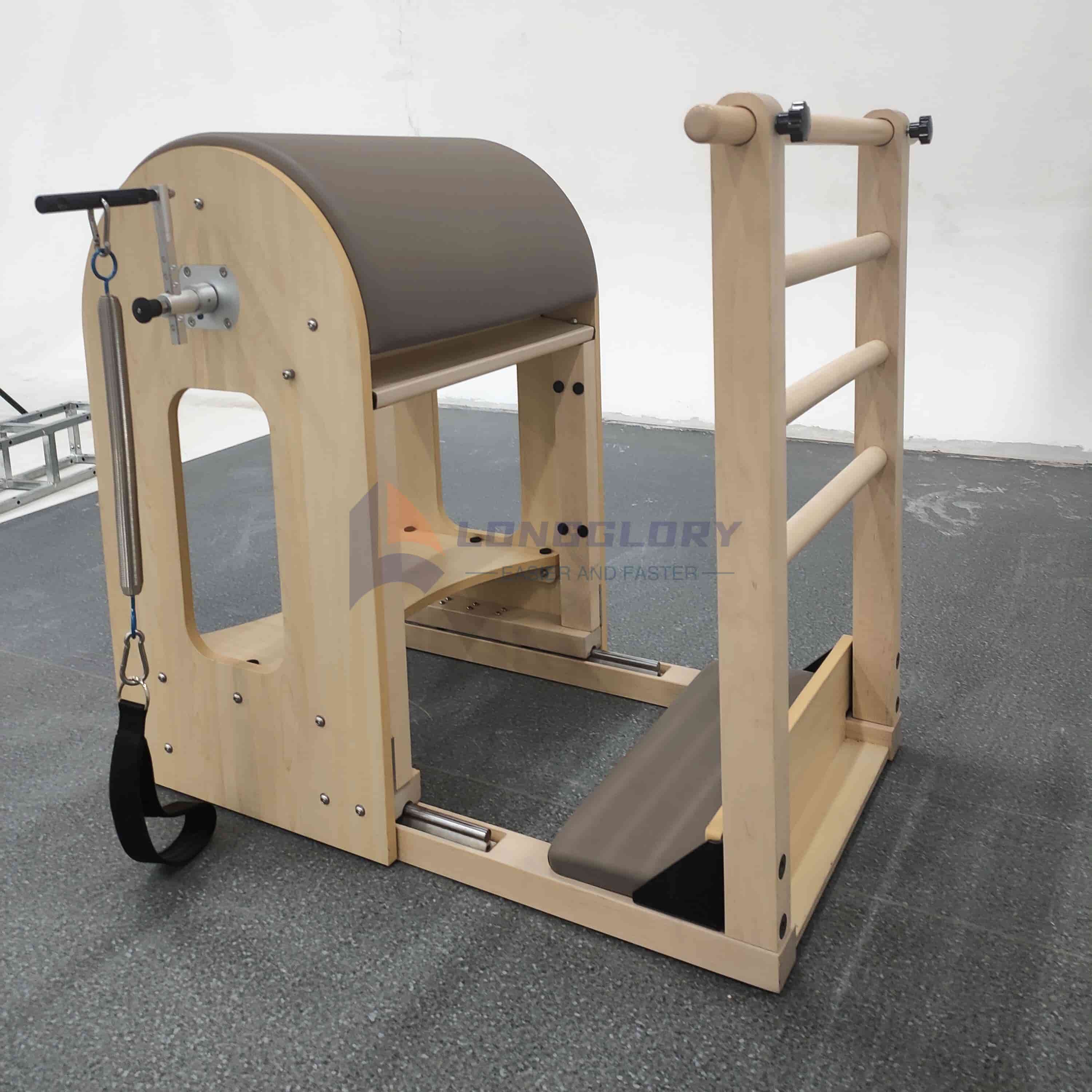 Nababagay na maple kahoy na hagdan ng bariles