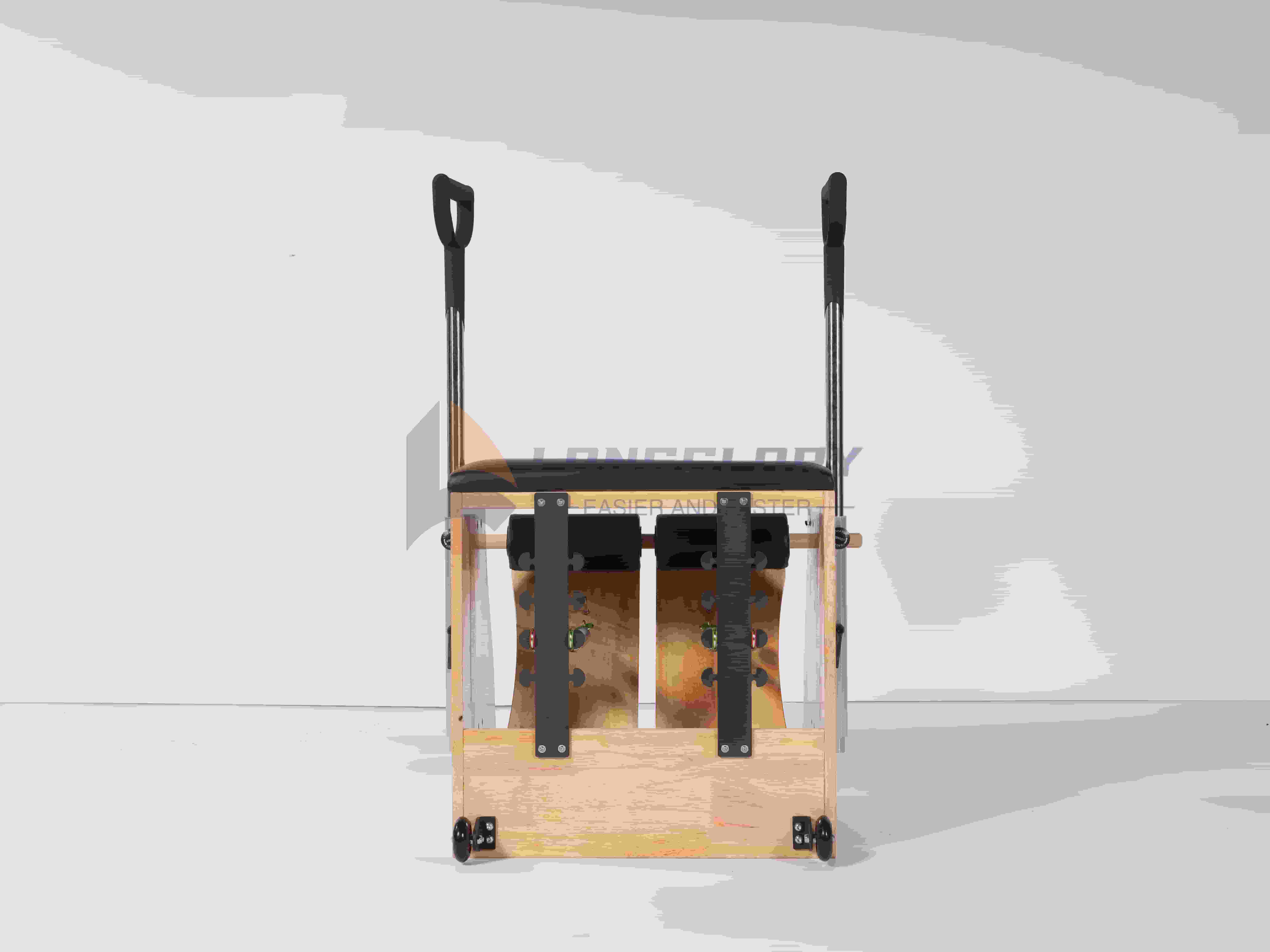 Oak Wood Wunda Chair